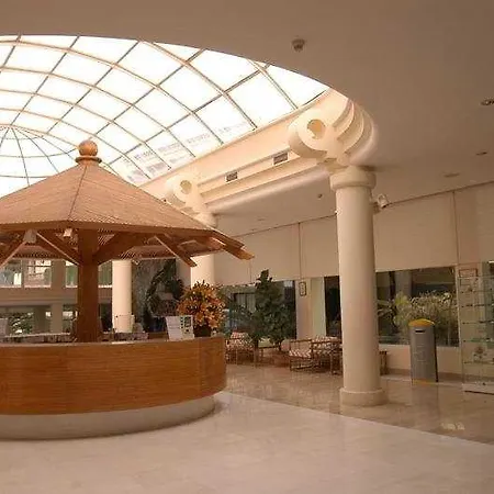 H10 Costa Salinas